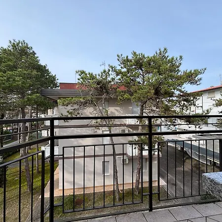 Great Flat With Two Terraces And Parking