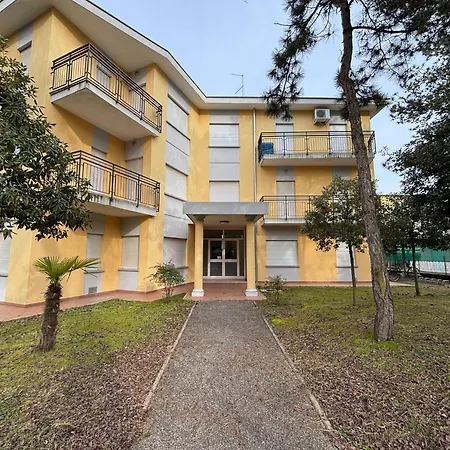 Great Flat With Two Terraces And Parking Apartment